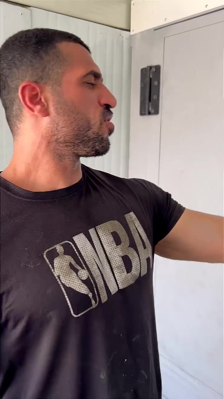 العنوان الحريه كراج العماد للميزانيه والبلنص قرب معمل طحين الجلبي هاتف ***********
