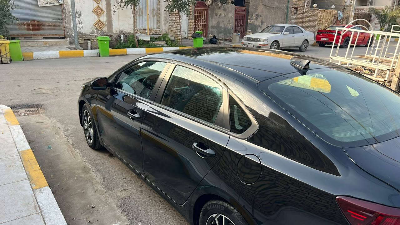 كيا فورتي 23 معوقين ذي قار
سياره مكفوله من صبغ ومعجون وتبديل فقط مقدمة البنيد واضح بالصور واسفل قبق الجنطه جوه الرقم بارد اصبعين 
نص مواصفات كامره ورادار امامي حساس بالمري ماشيه 50 الف 
سياره جديده وحلوه السعر 140 وبيه مجال بسيط 
مكاني ناصريه مركز تواصل على الرقم فقط مكلف بالنشر 
***********
