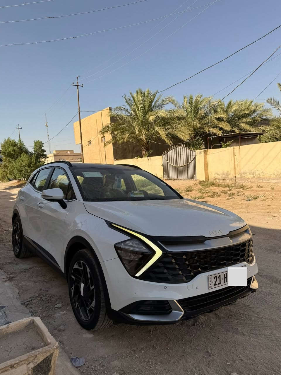 بسم الله الرحمن الرحيم 🤲

كيا سبورتج 2022 خليجي وكاله شركه NIM فول مواصفات ((واحد على واحد ))
ماشيه 66 الف كيلو فقط رقم سليمانيه باسمي  السياره كفاله عامه  عدا رصعه  مال شارع بل باب مسحوبه BDR السياره مكفوله من الصبغ و الفتح و البارد و التبديل  السيارة كير ومكينه كفاله السياره جديده بمعنى الكلمه سبير منازل بصمات 2 
مواصفات السياره :🏎️
بانوراما ✅
كرسي كهرباء 🪑
تدفئ كراسي ♨️
هيتر ستيرن 🔥
جنطه كهرباء⚡️
دخول ذكي ✅
تشغيل عن بعد 🚀
ويل حجم ١٩ 🚗
داخليه لون بيج ⚪️
لايت + بك لايت لد 🔦
نقطه عمياء 👉🏻
اشيار في المرايا + مرايا كهرباء 🚨
اربع انضمه قياده eco/normal/smart/sport☠️
حساسات اماميه 
حساسات خلفيه
كاميرا خلفيه 📷
شاشه اصليه نفكيشن 📍
لايت زنون مع عدسه دواره 🔦
لد نهاري 
محرك ٢٠٠٠ دوش 
تحكمات ستيرن ✅
قطعتين تبريد ❄️
سايد بريك كهربائي ⚡️
اوتو هولد 🔥
تثبيت مسار 😍
شباك بيانو بلاك 🖤
كشافات ضبابيه 🚨
شفتات ستيرن
شاحن واير ليس 🔌
تبريد شاشه ❄️🧊
هواي بعد مواصفات مامذكوره 👍🏻🏎️
مكاني بغداد المحمودية

سعر السياره💸 198  ورقه وبيه مجال بسيط 

لاستفسار 📞☎️ ***********
