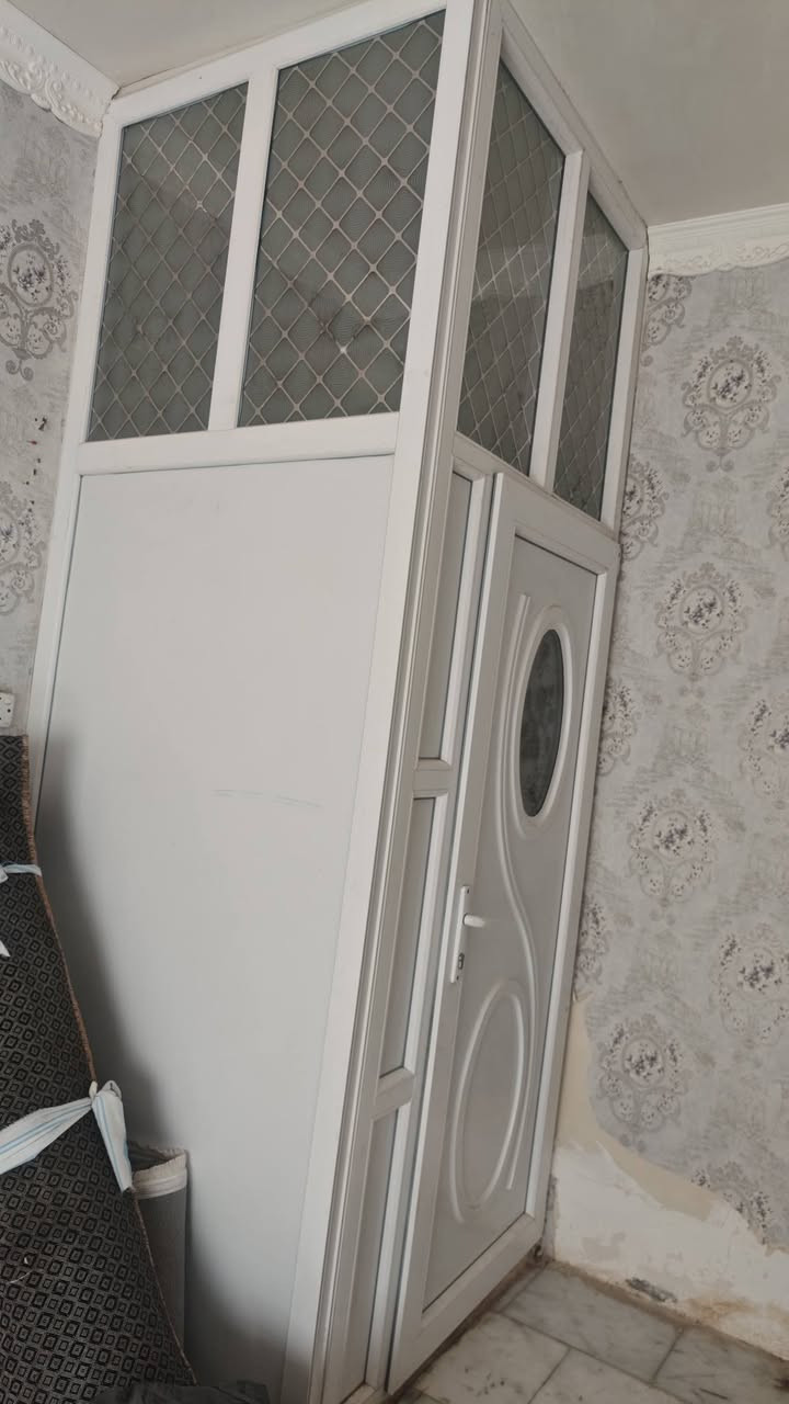 للبيع قاطع مع باب pvc تركي كومبين درجه اولى
***********
***********
