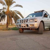 سيارة اسوزا ريدو موديل 2000   VVT-i 3000 گير ومكينه رقم نجف مشروع وطني...