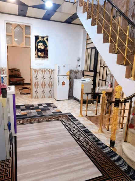 مشتمل في ابي غرق حي الحسين مساحه100غرفتين نوم يباع ع المبادره السعر95/مقدمه5/بناء نظيف/مكتب عالم العقار***********
