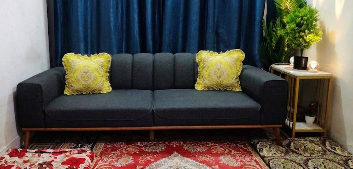 للبيع قنفه متغيرة القياس والتحكم : طول مترين -عرض متر وربع
- مكاني بغداد - الغدير . قرب ساحة ميسلون . 

*********** • واتساب
