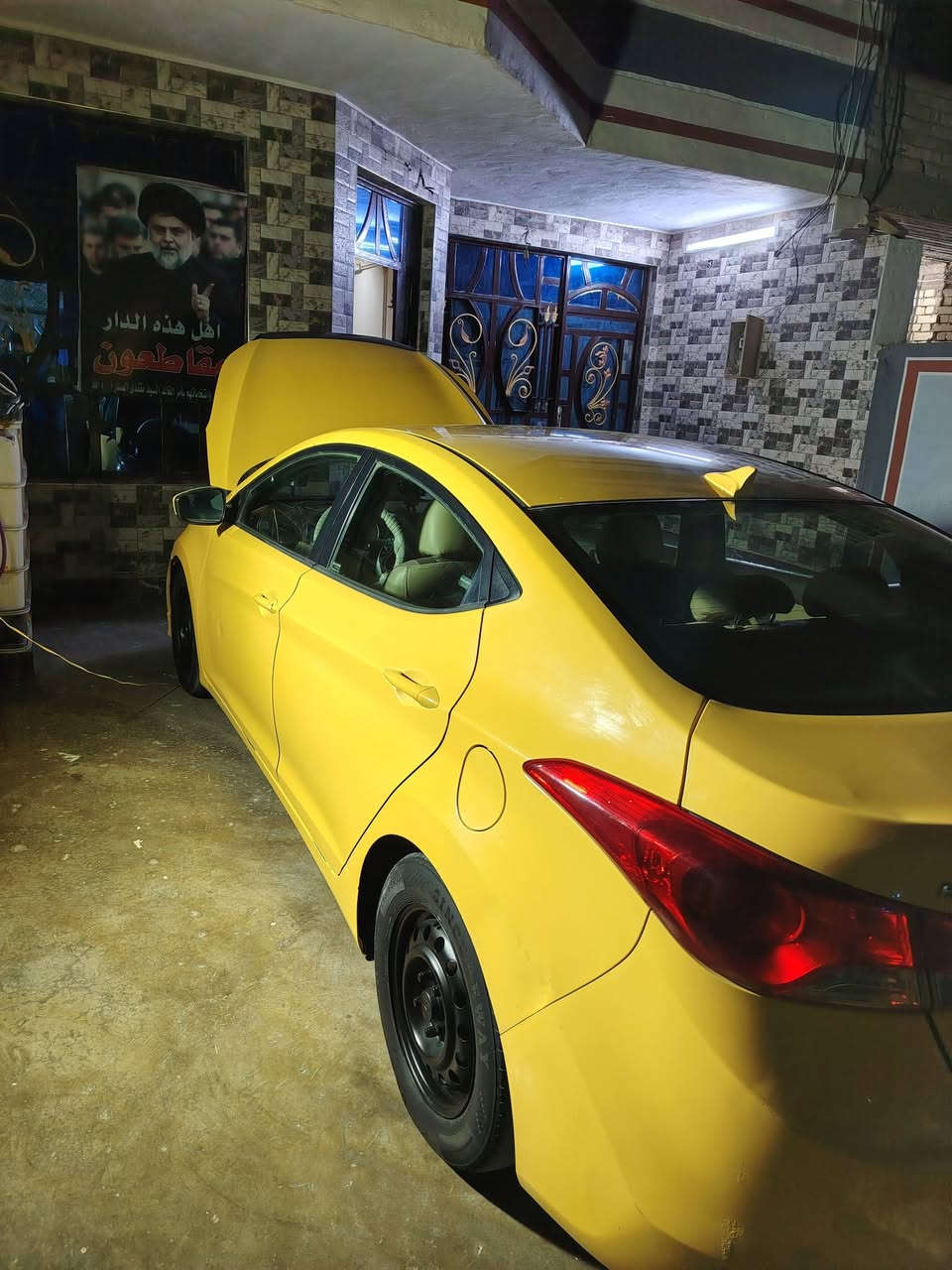 سلام عليكم انتره 2013 وارد أمريكي بدون حادث ضرره دعاميه أماميه فقط  لسياره صبغه وحده ما معيوده رقم بغداد مشروع وطني سياره بسمي سعر 105 وبيه مجال عنون بغداد جسر ديالى القديم ***********
