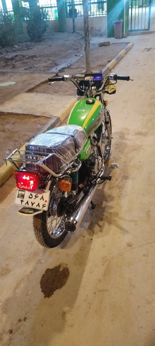 سلام عليكم
دراجه نامه مديل ٢٥ أوراق كامله ٦ سكنر الدراجه جديده وما عايزه برغي
مكاني ديوانيه السعر خاص ***********
