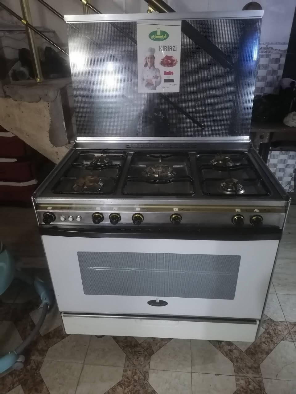 طباخ كريازي مصري ٥ مشاعل شبيه جديد شرط أو شغال على فحص للبيع


**إذا كنت صاحب هذا الإعلان وتريد حذفه لأي سبب، رجاءا أرسل رسالة إلى الدعم الفني**