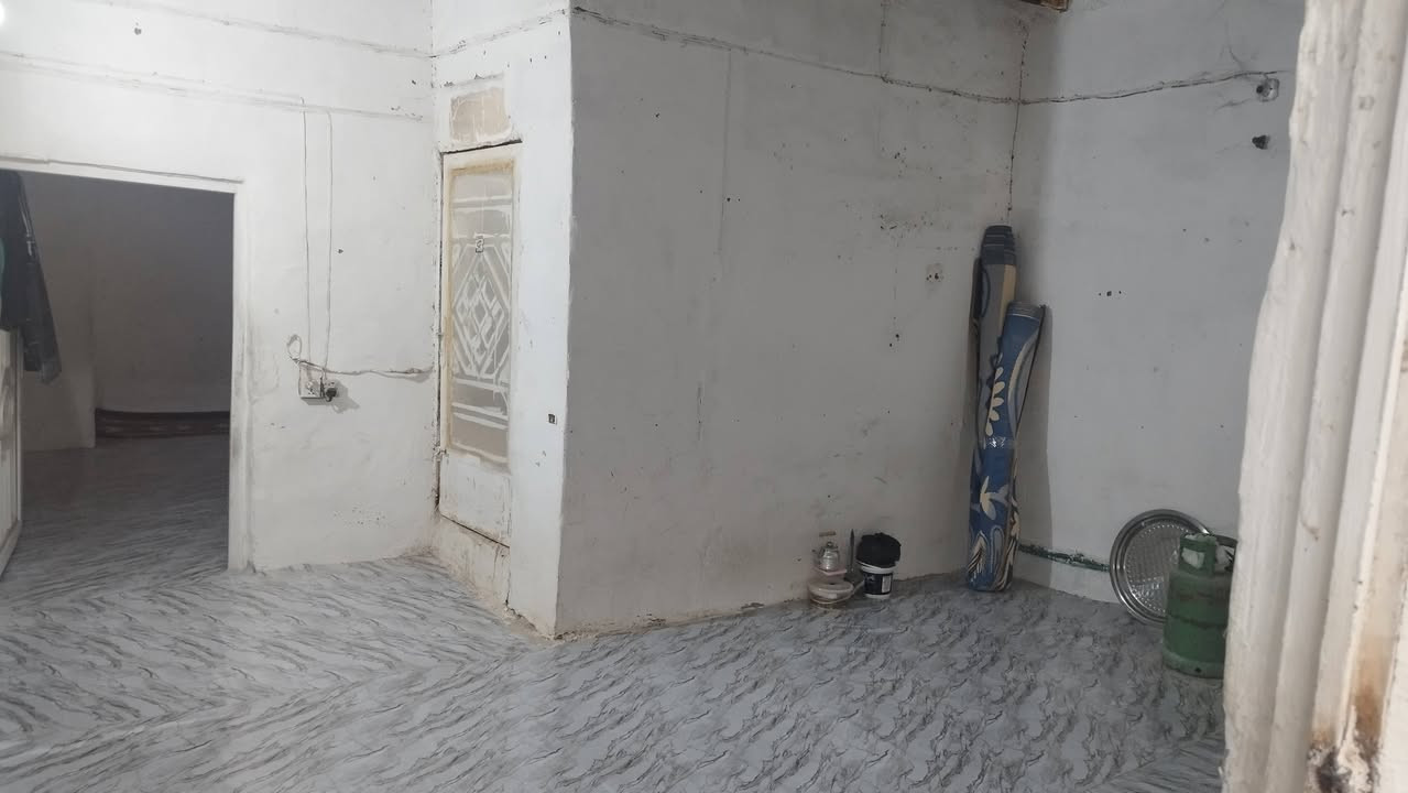 بيت تجاوز للبيع حي العامل قرب فلكه الثوره للأستفسار على هذا الرقم ***********
