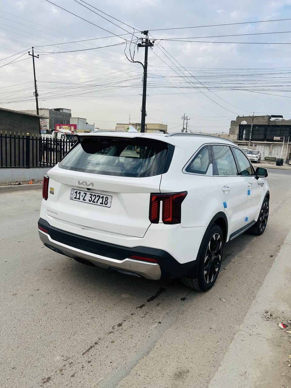 سياره سورنتو خليجي 2025 رقم بغداد محرك 6سلندر
ماشيه 22 الف 
المواصفات 
قماره بني رامه
دبل كأمره داتشو
ويل 20
كير ماوس
كشنات كهرباء
جنطه كهرباء
بردات خلفيه
السعر  305
***********
