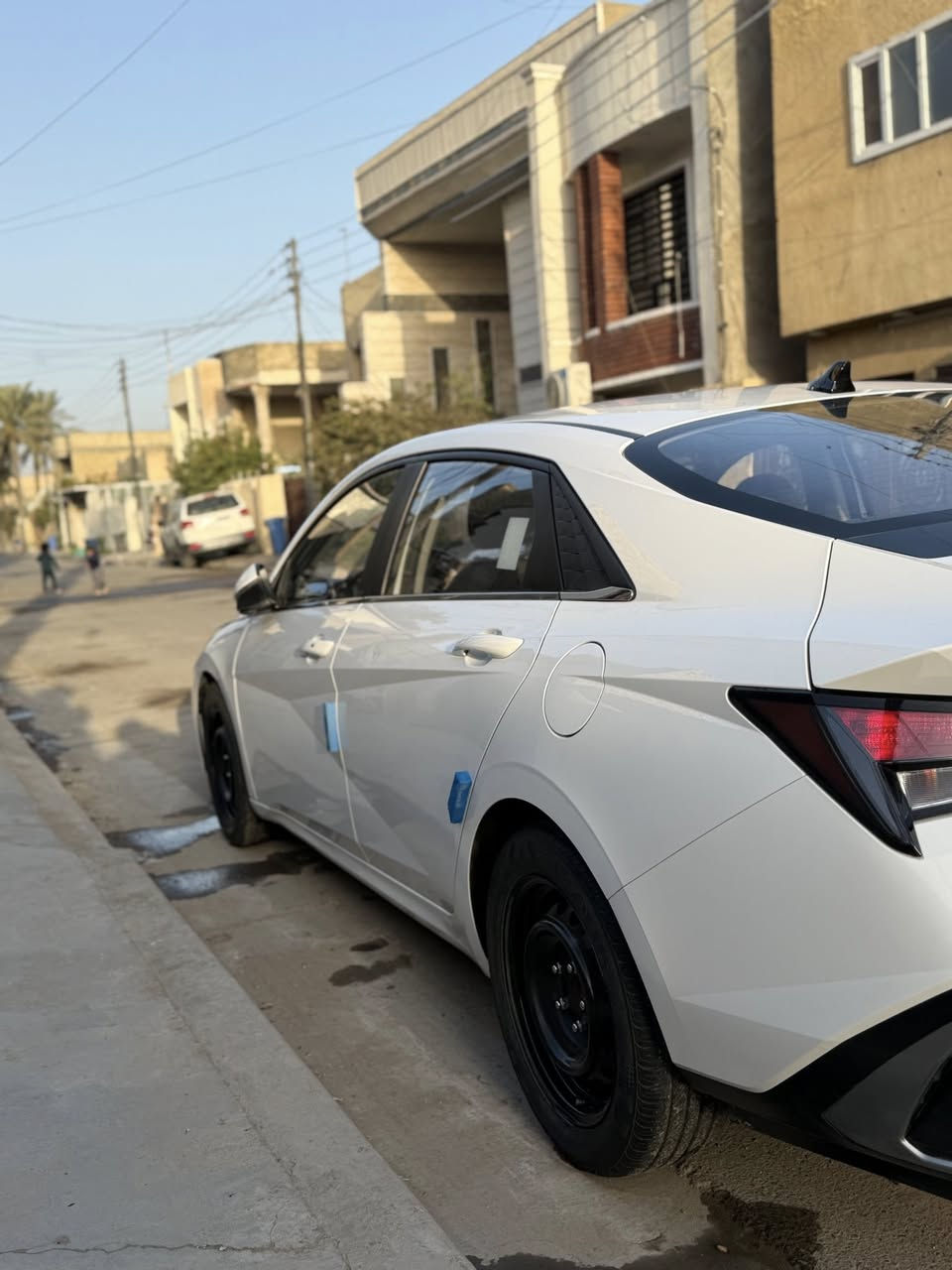 سلام عليكم النترا 24 خليجي تجميع  مكفولة ماشيه 35 وضع زيرو سيارة جديدة فول مواصفات رقم شمالي سعر السيارة 145 بيها مجال بسيط 
هـ ***********
