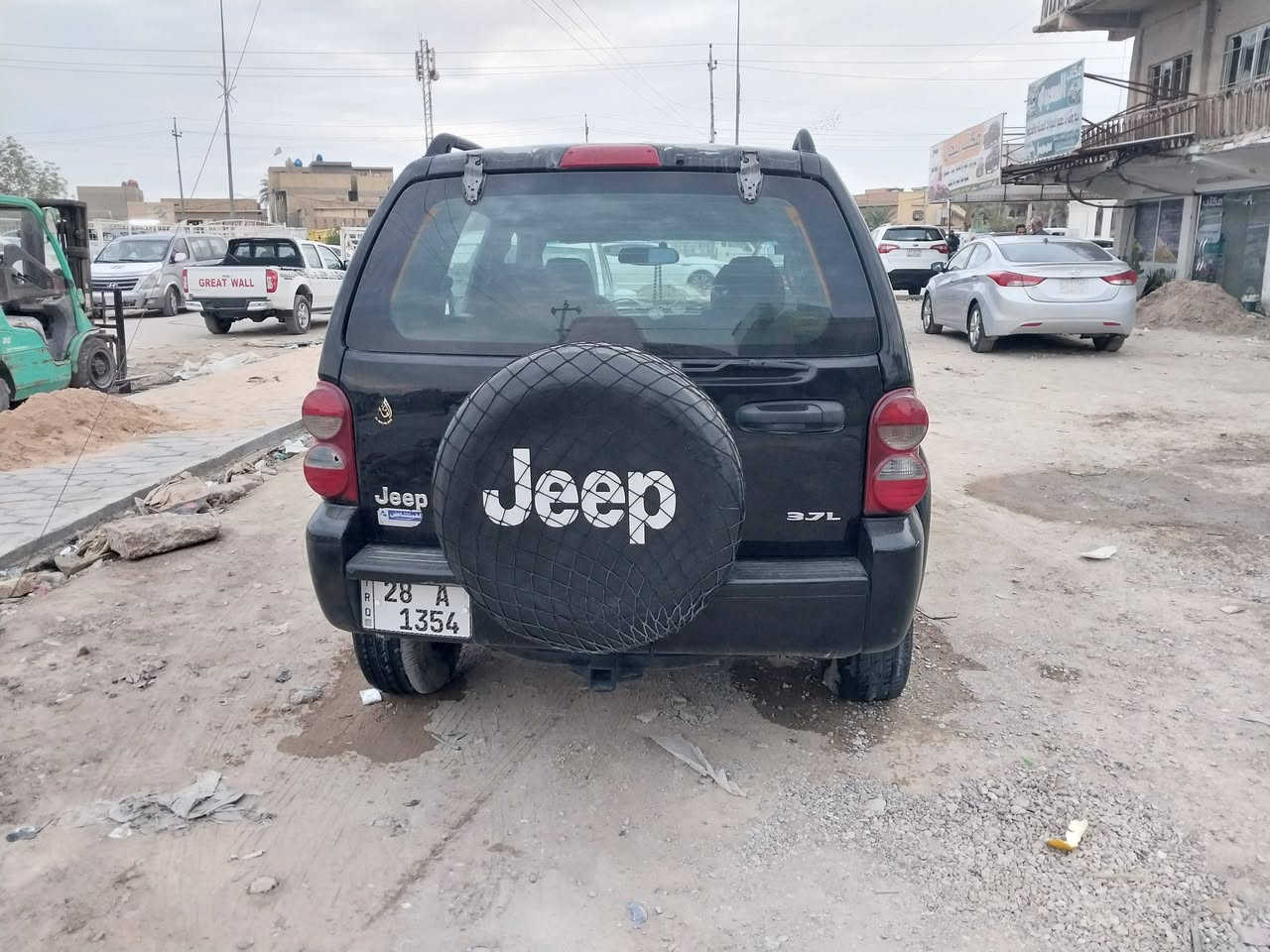 تحيه طيبه للبيع جيب لبرتي ٢٠٠٦ السياره جاهزه من كل النواحي كير ومكينه وحداديه تخم تاير تبريد تدفئه شغالات السعر ٦٥بااسمي شخصيا للاستفسار على الرقم ***********مكان السياره واسط النعمانيه الرقم المذكور عليه واتساب
