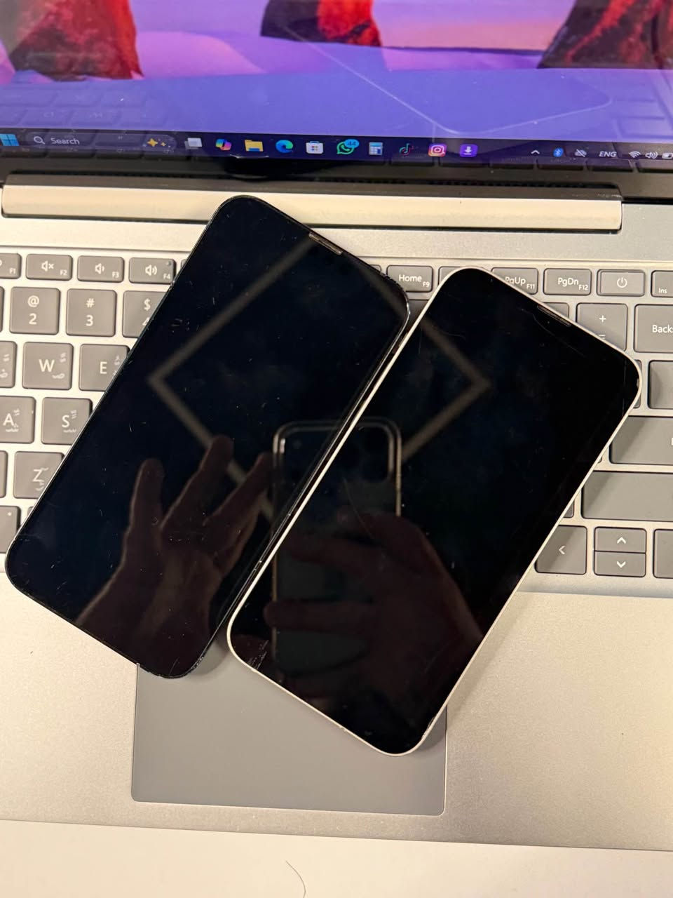 iphone 13 
128
نەكراوە بێ كێشە 😁
دوو دانەی وەجەبی بەریتانی 🇬🇧 
سپی🤏 265$
ره ش 🤏 235$

*********** السليمانية, العراق
