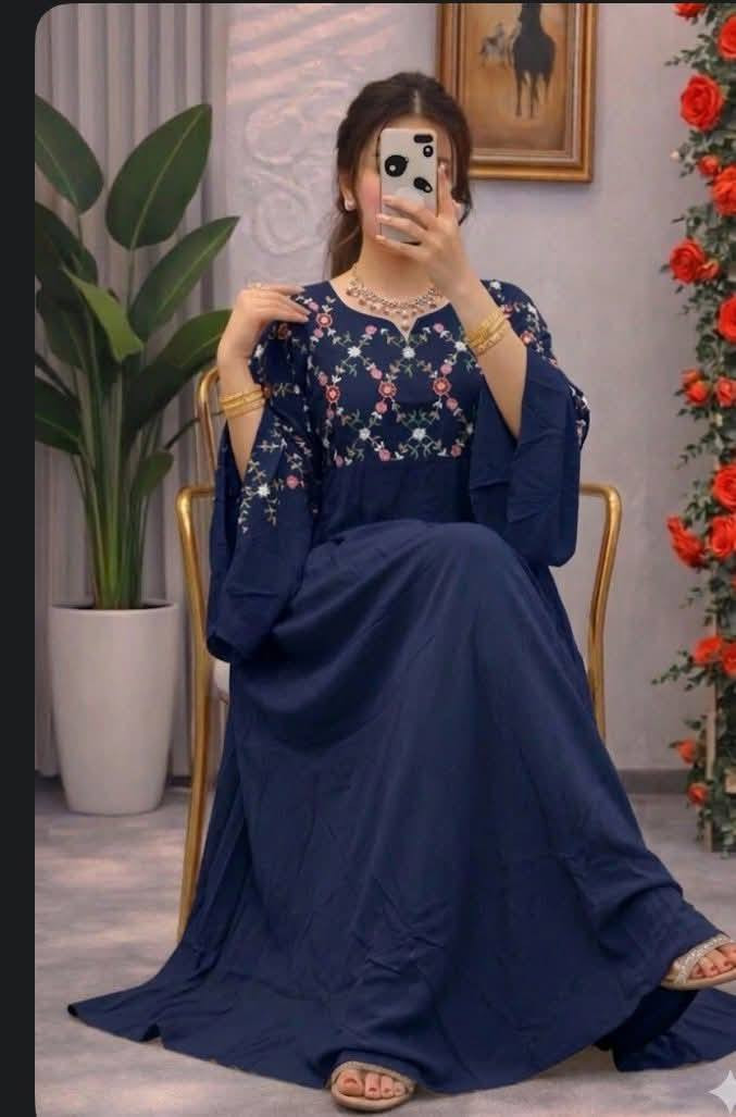 كلابيه كشمير تركي كلوشه شغل يدوي خامه راقيه جدا
السعر 👈 ١٥ الف فقط
قياسات L. XL. XxL. XxxL
 قالب كبير وزن 75__110
متوفر جمله مفرد 
سعر الدرزن 150
للحجز رقم الهاتف ☎️ وعنوان 🏢
متوفر توصيل داخل النعمانية 🚕
🔴 العنوان / واسط / نعمانية خلف الكراج شارع حمزه الرسن
رابط الانستا/https://www.instagram.com/wkllkhgt?igsh=cjl4bXZjYmFoNXNh
متوفر توصيل جميع المحافظات  🚛 
رابط القناة https://t.me/ggbkuu
*********** واتساب
*********** واتساب
*********** واتساب
