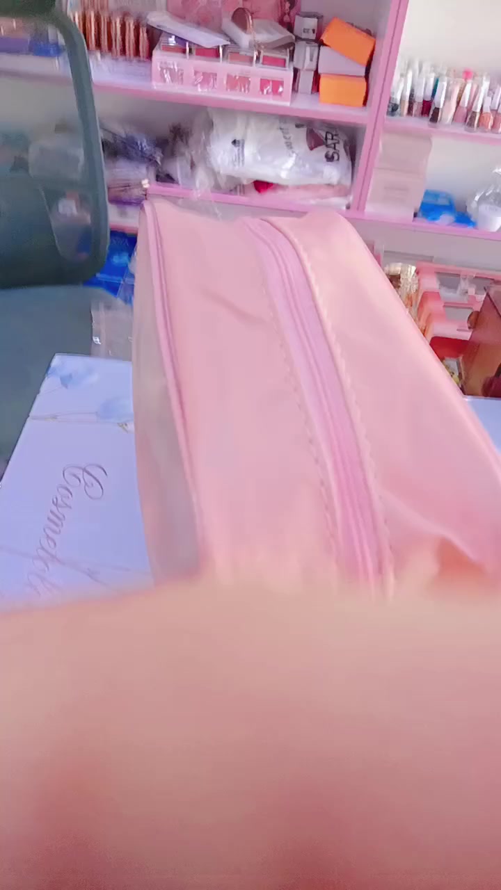 بكج حقيبه متكامله 
للعنايه بالبشره 
فتحو الفديو وشوفوا القطع ومحتوايت الحقيبه 

🥰😊💪💪💪

للحجز مراسلة الصفحه 💌💌💌 

تتوفر خدمة توصيل داخل الكوت ولكافة المحافظات🚘


**إذا كنت صاحب هذا الإعلان وتريد حذفه لأي سبب، رجاءا أرسل رسالة إلى الدعم الفني**