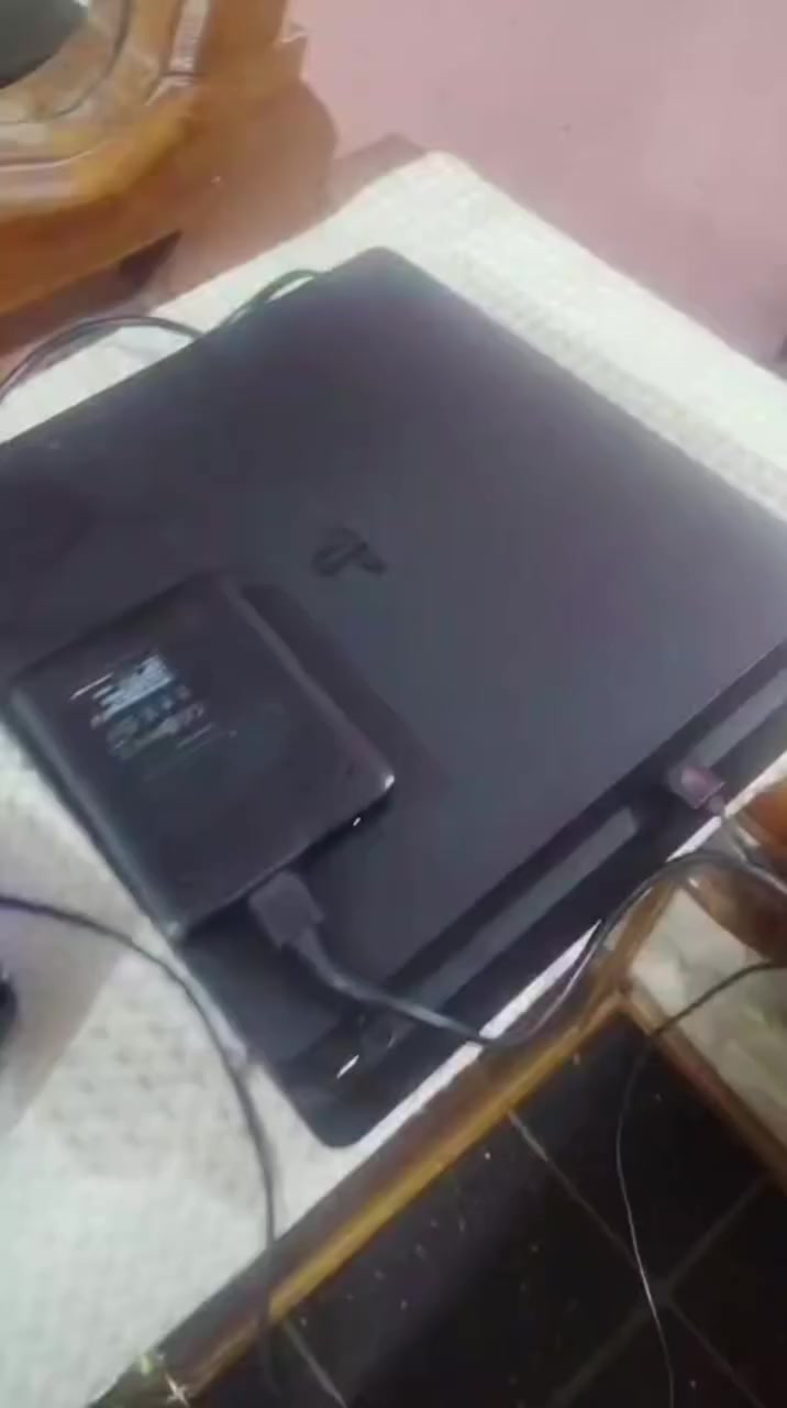 السلام عليكم
بلي فور سلم ون تيرا نظام 12 جديد بالكارتونة 
طلعناه حتى ننصب بي العاب 
الالعاب البي
ماينكرافت
كول اوف ديوتي
باتل فيلد
اساسين
بيس 21
فيفا 26
اله الحرب
جوستك واحد اصلي 
اعلى سعر ابيع


**إذا كنت صاحب هذا الإعلان وتريد حذفه لأي سبب، رجاءا أرسل رسالة إلى الدعم الفني**