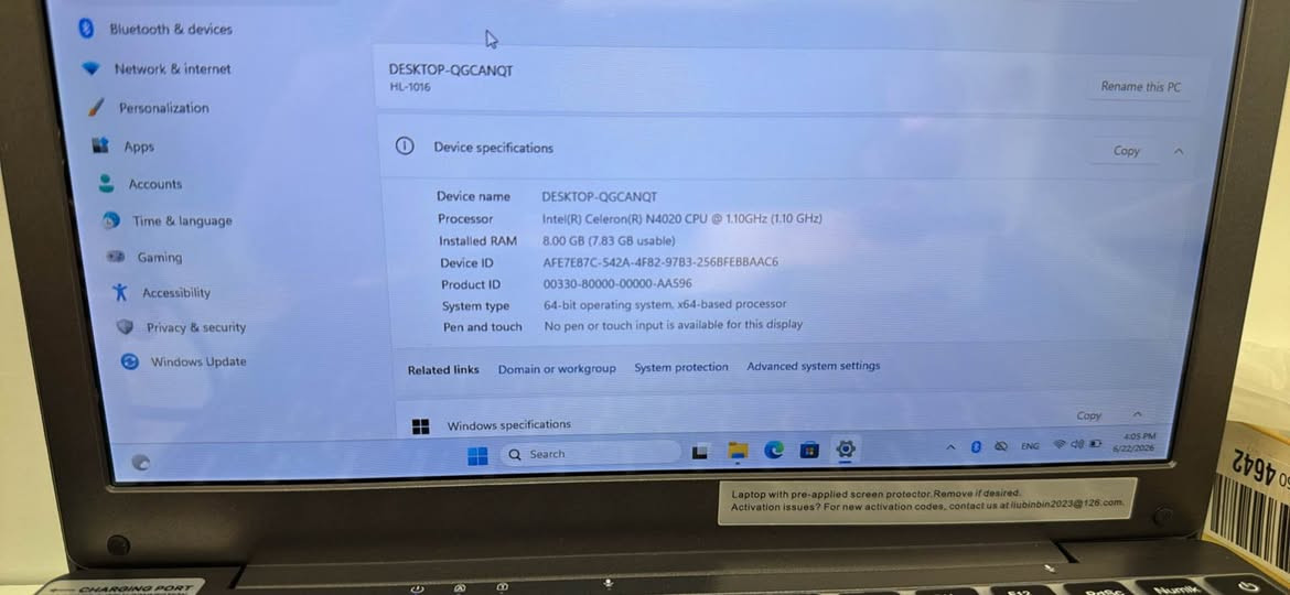 لابتوب حجم ميني وخفيف الوزن، مثالي جداً للطلاب، تصفح الإنترنت، لمشاهدة الأفلام والمسلسلات، وإدخال البيانات والأعمال المكتبية.
 
المواصفات التقنية:

 المعالج: Intel Celeron N4020 بسرعة تصل إلى 1.10 GHz، أداء مستقر وموفر جداً للطاقة.

 الذاكرة العشوائية (RAM): بحجم 8 GB تضمن سلاسة التنقل بين المتصفحات والبرامج.

 التخزين (Storage): هارد بسعة 238 GB (SSD) لإقلاع سريع للنظام واستجابة ممتازة.

 كارت الشاشة: Intel UHD Graphics 600.

 النظام: يعمل بنظام ويندوز 11 المستقر (64-bit).

 ملاحظة: الشاشة مضاف لها لاصق حماية مسبقاً لحمايتها من الخدوش.

 الحالة: جديد تماماً وغير مستخدم.

 التوصيل: متوفر لجميع المحافظات.

السعر: 130,000 دينار عراقي أربيل, العراق


**إذا كنت صاحب هذا الإعلان وتريد حذفه لأي سبب، رجاءا أرسل رسالة إلى الدعم الفني**