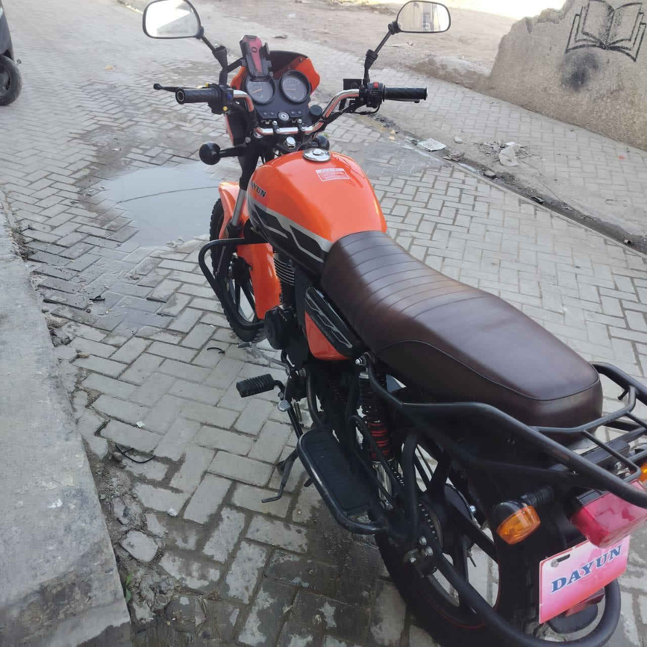 دايوان ٢٣
السلام عليكم شباب دايوان للبيع 23 شهر 12 مرقم بغداد بعدها باسم الشركه دراجه نضيفه ومكفوله كفاله عامه ب 2700 وبيها مجال 
*********** مكلف بلنشر رقم صاحبهه
