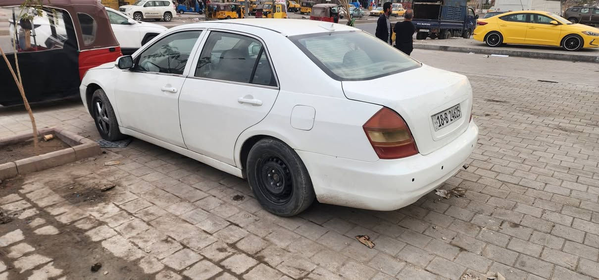 بي واي دي اف ٦ موديل ٢٠١١ سيارة جاهزة وكامله اي نقص مبيها كير مكينة كهربائيات تبريد سيارة كلش نظيفه ومعمرها جديد وصابغها عام السعر ٤٥ مستعجل ع البيع مكاني مدينة الصدر رقمي ***********
