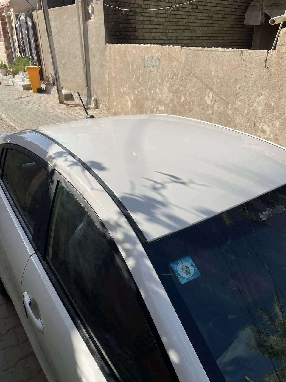 للبيع ريو ١٦ امريكي ١٦٠٠ GDI 
نص جاملغ خلفي ودوس صبغ 
وبارد كلش قليل بباب الصدر 
بدون دواخل وشاصي  
وباقي تفاصيل السيارة كلها مكفولة 
جاهزة من كلشي وشرط السونار 
امانة الله ورسولة سيارة جديدة ونضيفة بمعنة الكلمة 
رقم بغداد سنوية جديدة 
مكاني كربلاء 
السعر ٨٤ بيها مجال قليل كلش 
*********** 
وبل عافية مقدما للي تصير قسمتة والله يرزق ويسهل امر  الجميع
