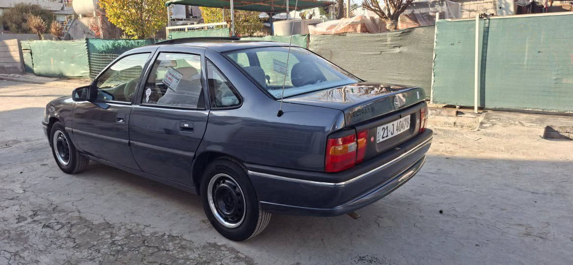 ***********----***********
شوێن: چەمچەماڵ  نرخ: ٤٨
اۆپڵ مۆدێل 95 مەکینە ١٨ گێڕعادی
کلێر عام بۆ جوانی
چوار تایە تازەی بۆ بەستراوە
سەنەوە تا٢٠٣٠ تازەیە
هیلال و دۆسەی بیلادە
مواسەفات (سەقف سڵایت، سڵایت کارەبا، دەبڵ ئرباک، دوجام کارەبا،
ئەیبیئێس) شمشمل, السليمانية
