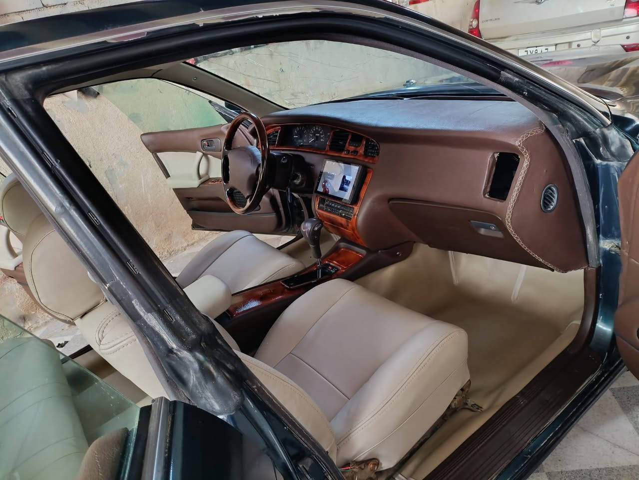 السلام عليكم للمراوس فقط بطه جاهزه اريد مراوس ب اوبترا تكسي الي عنده يجي خاص اويتص ***********
