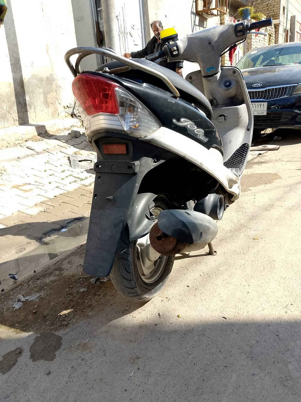 سلام عليكم 
دراجه ماكس منغولي رمبه بوشه 49بلاد
على وضع شركه محرك ناعم يخبل كهربائيات شغاله
سلف هندر كله ع وضع شركه 
ختم واحد ويه المحرك دراجه صارلهه فتره من طالعه من وكيل ديوانيه حي العسكري السعر 950 وبيهه مجال
للاستفسار الاتصال ‏‪***********‬‏
