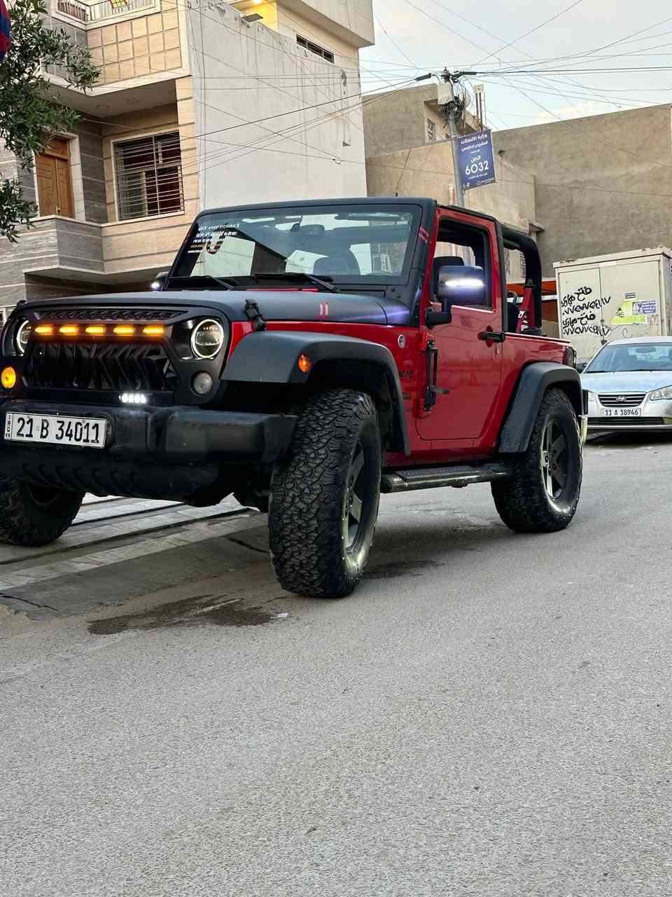 سلام عليكم بيع او مراوس جيب رانكلر فئة سبورت معدله  موديل ٢٠١٧مكينه ٦ سلندر سياره جاهزه تبريد ثلج كير مكينه خير من الله عليه ترفيع دوسلت حديد لايتات زنون عدسات تغير الوان بيه بعد اضافات السياره سياره احله من الصور مكاني بغداد كراده شراي اتصل سعره مناسب السياره وهذه رقمي بي واتس ***********
