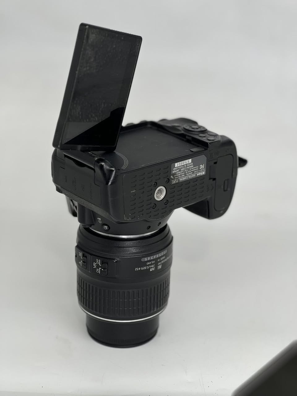 كأمره نيكون  (💣 ✨5300D 📸💣) نضافه 99/100 كامل ملحقات
شاشه قلابه 360 درجه📸
1- رام 32✅
2- حقيبه✅
3- حزام كتف✅
4- شاحنه اصليه ✅
5 بطاريه اصليه ✅ 
6- كيبل نقل صور ✅
يوجد توصيل كل العراق 🚚 السعر (⬅️345➡️) 
 ***********
