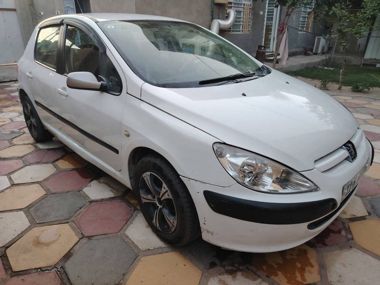 بيجو فرنسي 307 بلادية مكينه كير كهربائيات
المكينة 1600
رقم انكليزي 
سنويه 2029
السيارة جاهزه 
بابل /الكفل
واتساب ***********
