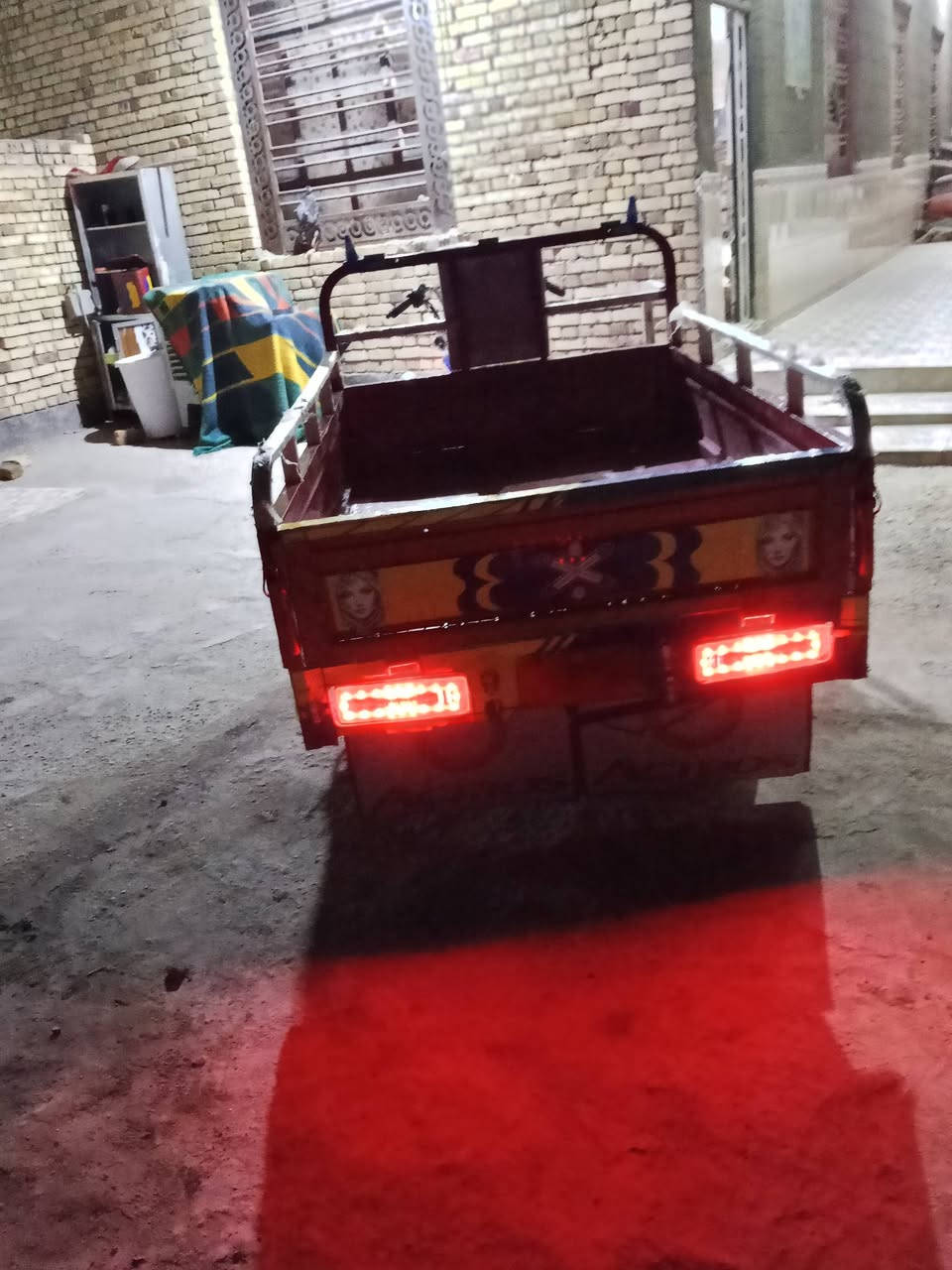 سلام عليكم شباب ستوته للبيع موديل 18 أوراق اصولي كهربائية كله شغاله  الشراي يتصل على رقم أو يتخل خاص ***********
