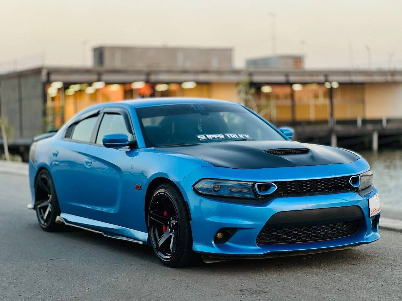 السلام عليكم عندي جارجر Rt 5700 هيمي 2019 
رايد مراوس ويه جارجر سكات باك وأيد بدي اصل 
المرواس حسب القناعه 
رقم الهاتف ***********
