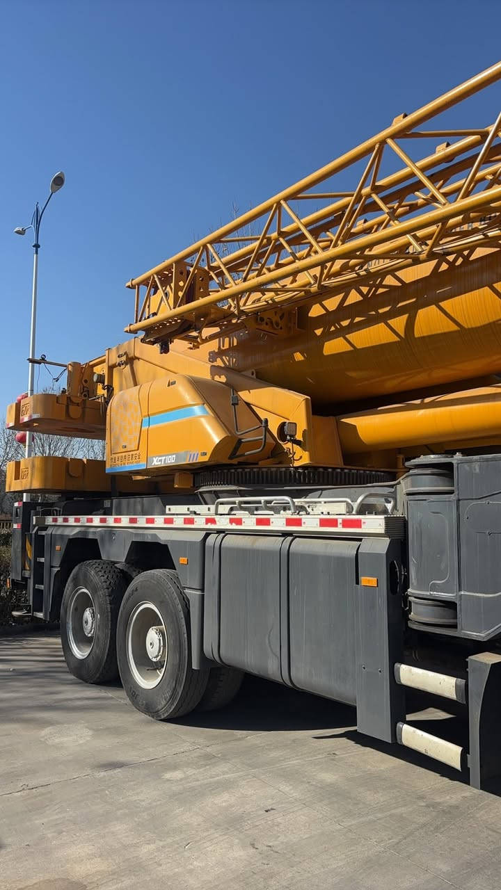 Youxiu second-hand 2022 XCMG 85 tons truck crane for sale
Brand: XCMG Group

Year :2022

Model :XCT85L7

National six emission engine. Lifting capacity :85 tons

Weight :33 tons

Maximum length of boom :68 meters

Arm + Arm :88 m

Crane size :14960 * 2750 * 3990mm

Lifting :50 tons

Qualifications: Excellent

Location: Shandong, China

Quotation :125000USD(FOB Qingdao)

For more information about this crane, please contact:

Whatsapp: 0086 - 13526170326

Wechat: 13526170326

If you are purchasing a crane, please feel free to ask us any relevant questions. China is the world's largest producer and exporter of cranes, producing a variety of new and used cranes. # Used crane # used truck crane # XCMG # Mobile crane # Crane # Sany # Zoomlion #boomcrane # Truck crane # Crawler crane # Used crane # Heavy machinery # Construction equipment # all-terrain crane #tadano #tadanocranes # Gatto #katocranes #terexcranes


**إذا كنت صاحب هذا الإعلان وتريد حذفه لأي سبب، رجاءا أرسل رسالة إلى الدعم الفني**