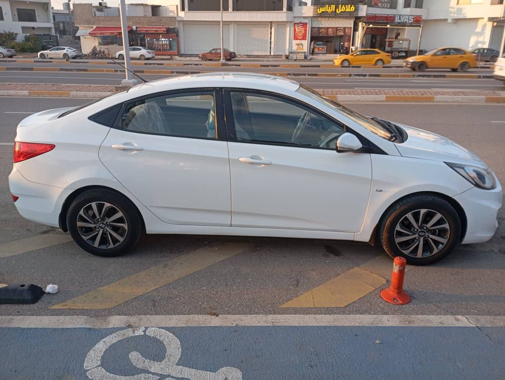 هيونداي اكسنت موديل ٢٠١١
مكانها كركوك نظيفة بس الكير مبدل المحرك بلادي 
الاتصال بالبائع *********** كركوك, العراق
