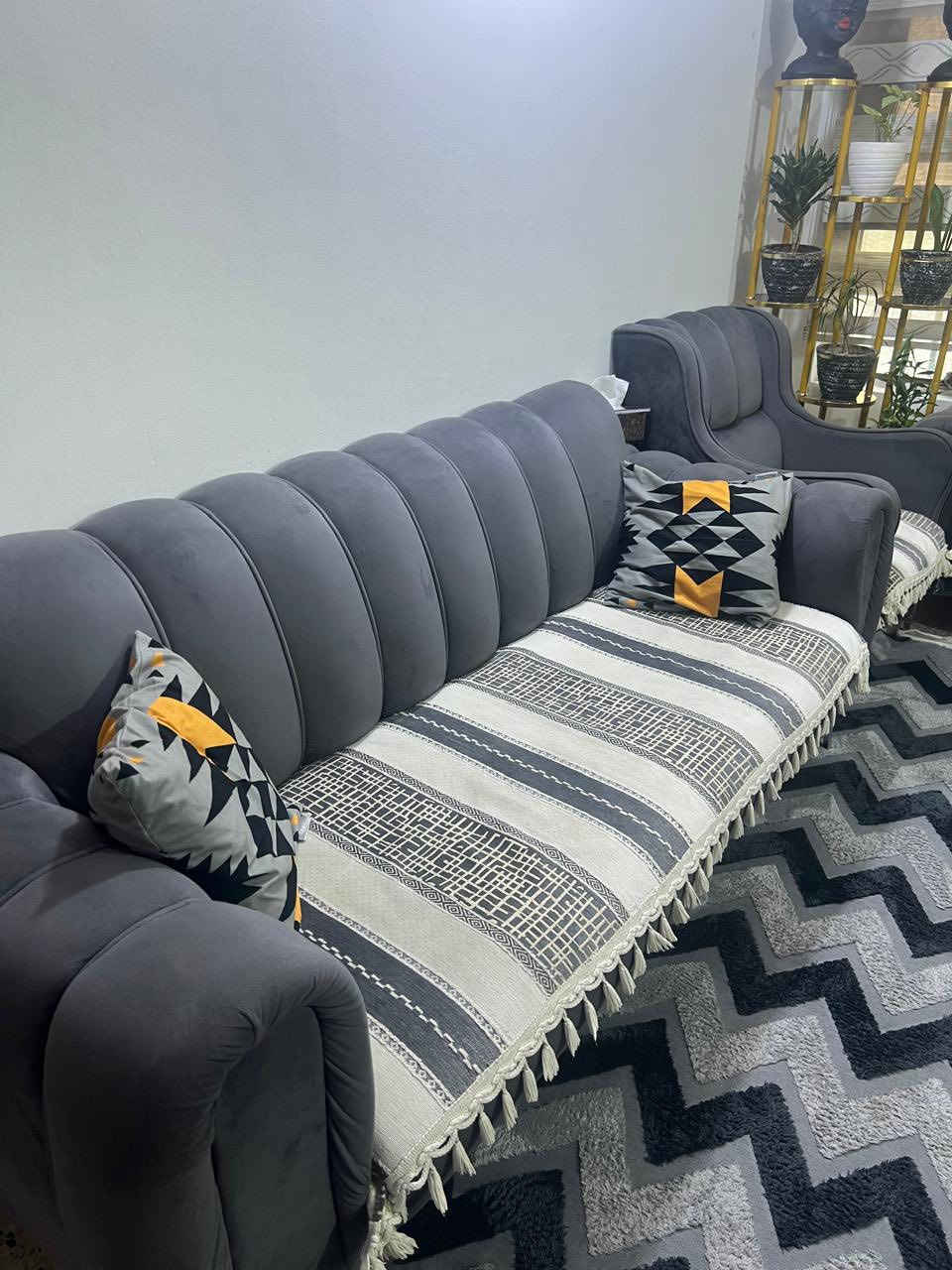 السلام عليكم تخمِ قنفات ١٠مقاعد اسفنج درجه اولى نظيف حدا السعر ٤٥٠طبله رباعيه السعر٦٠ميز طعام و٤كراسب السعر ٨٠المكان الكراده (***********)
