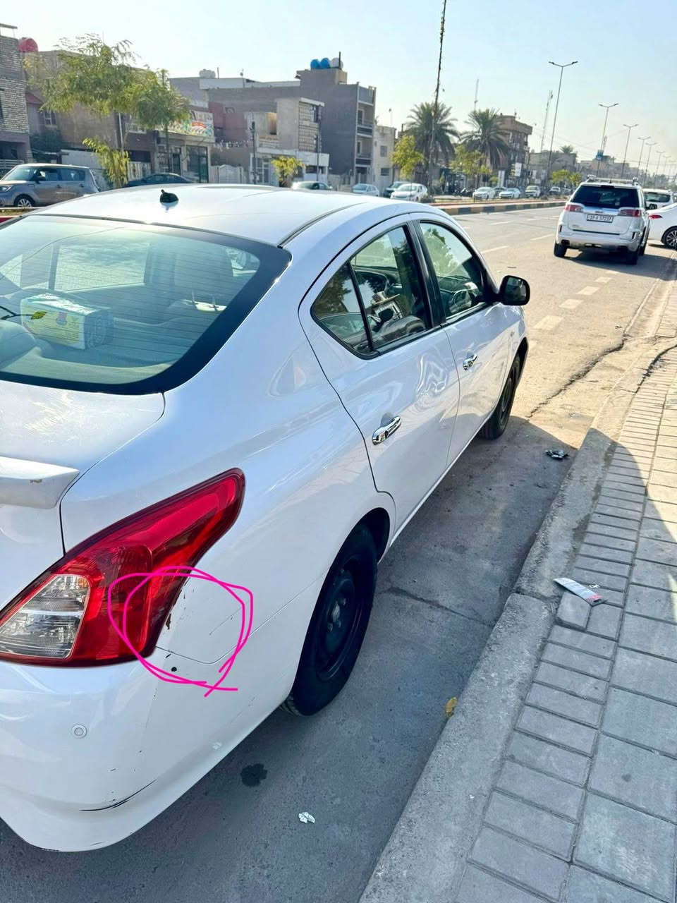 السلام عليكم 
نيسان سني 2020 بليت ازرق 
((السيارة على وضع الشركة ))
السيارة كفالة عامة من الصبغ والتبديل 
كير مكينة كهربائيات تبريد تدفأة كفالة عامة 
ماشية 100 كم 
سنوية ساقطة شهر ٩ 
اتصال فقط ***********

السعر 110 ورقة بغداد, العراق
