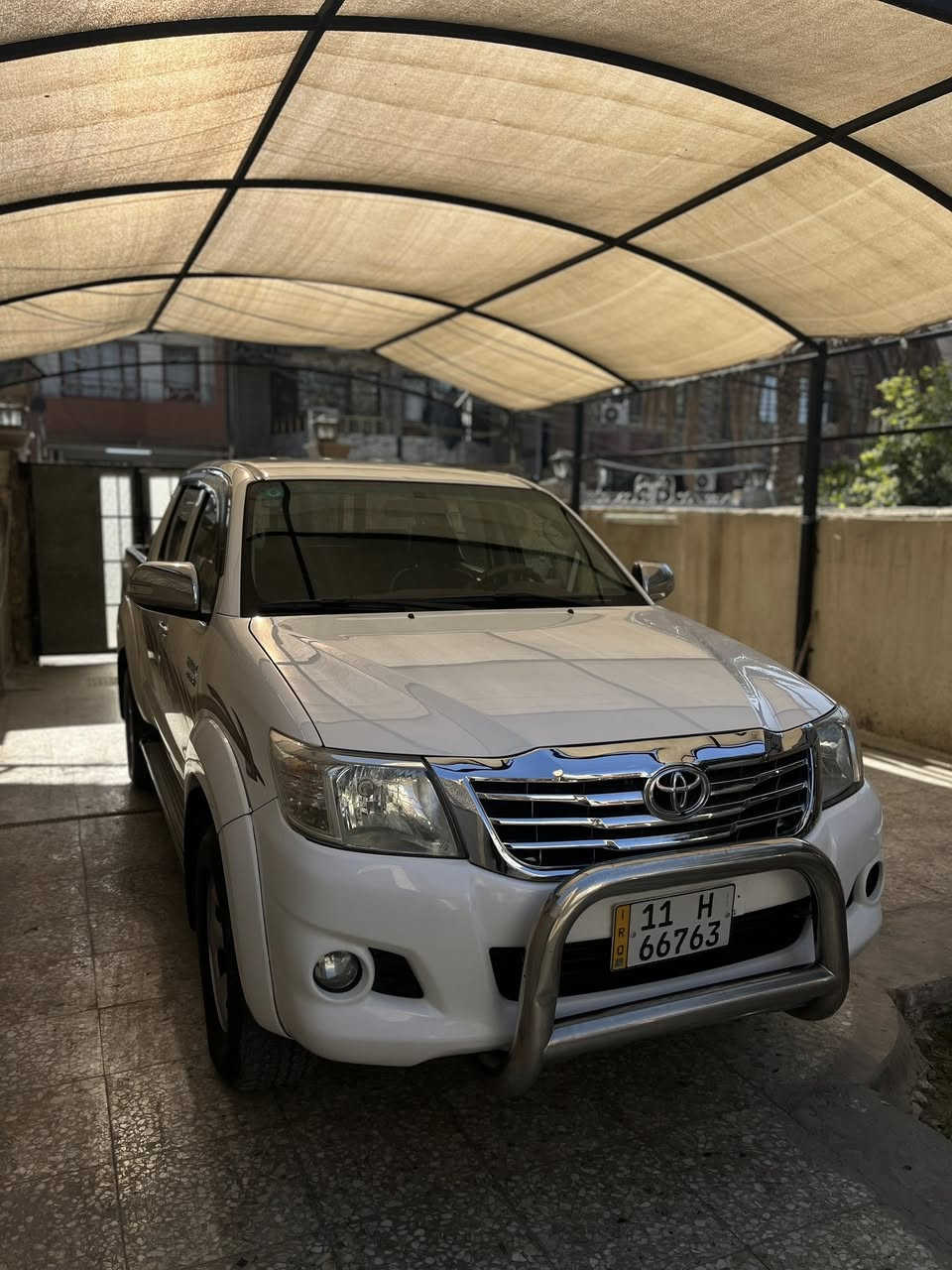 سلام عليكم للبيع تيوتا هايلوكس 2014 كويتي 4 سلندر 2700 بدون صبغ بيه فتح بنيد و جاملغ سياره جديده رقم بغداد الجديد سياره جاهزه بدون نقص مكينه كير صدر تبريد تخم تاير جديد 
السعر 230 وبيه مجال بسيط 
مكاني بغداد السيدية 
***********
