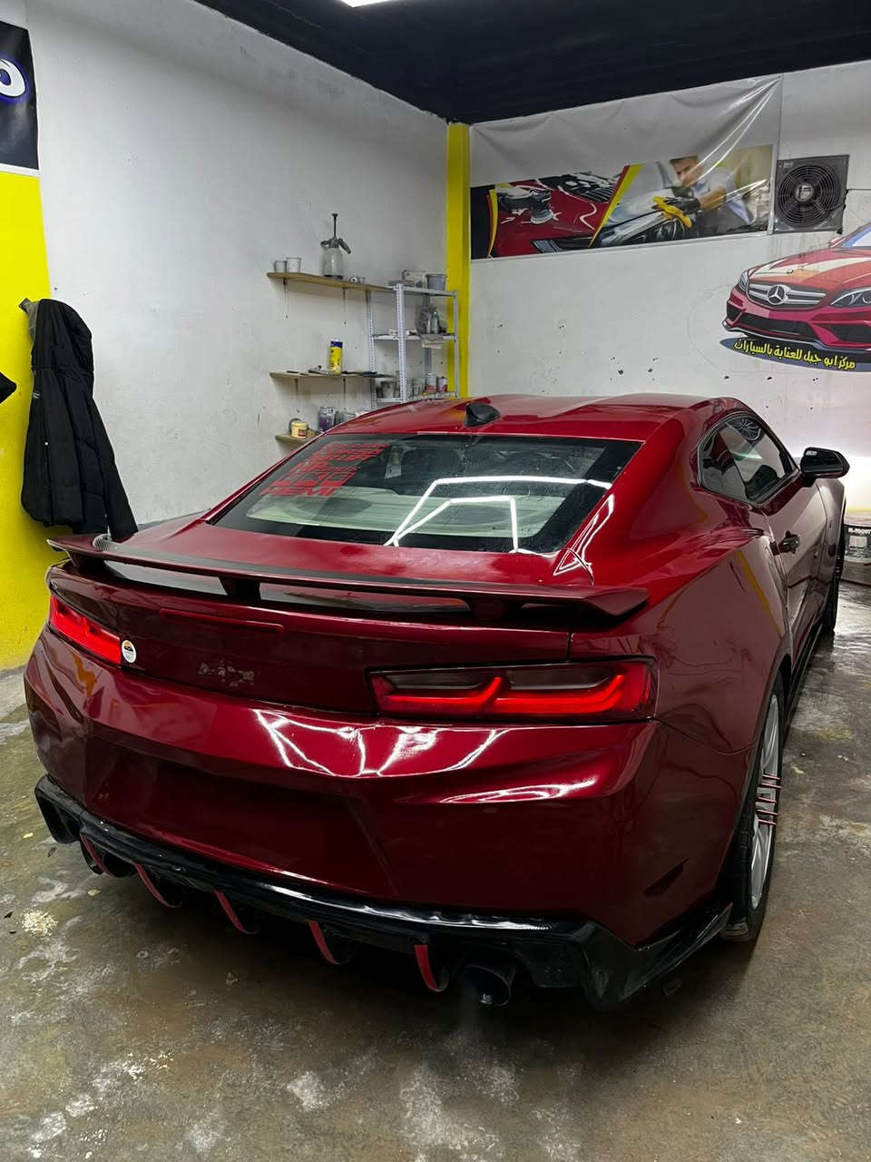 سلام عليكم 
كمارو
موديل 2016
لون كرزي
حادث جنطة خلفي من امريكا 
مابيها ايرباك فاتح
بدون دواخل
100 الف مايل ماشية
ويلات20 توسايز امريكي جي ام اصلية
المكينه جديدة الكير جديد
ادامة كامله
برمجة سيفتي كتوف بوب كورن تايرات تخم جديد وكلشي 
بالسيارة شغال 100‎%‎
 السعر 115 وبيها مجال للشراي
مكانه بعقوبه الاتصال ***********
