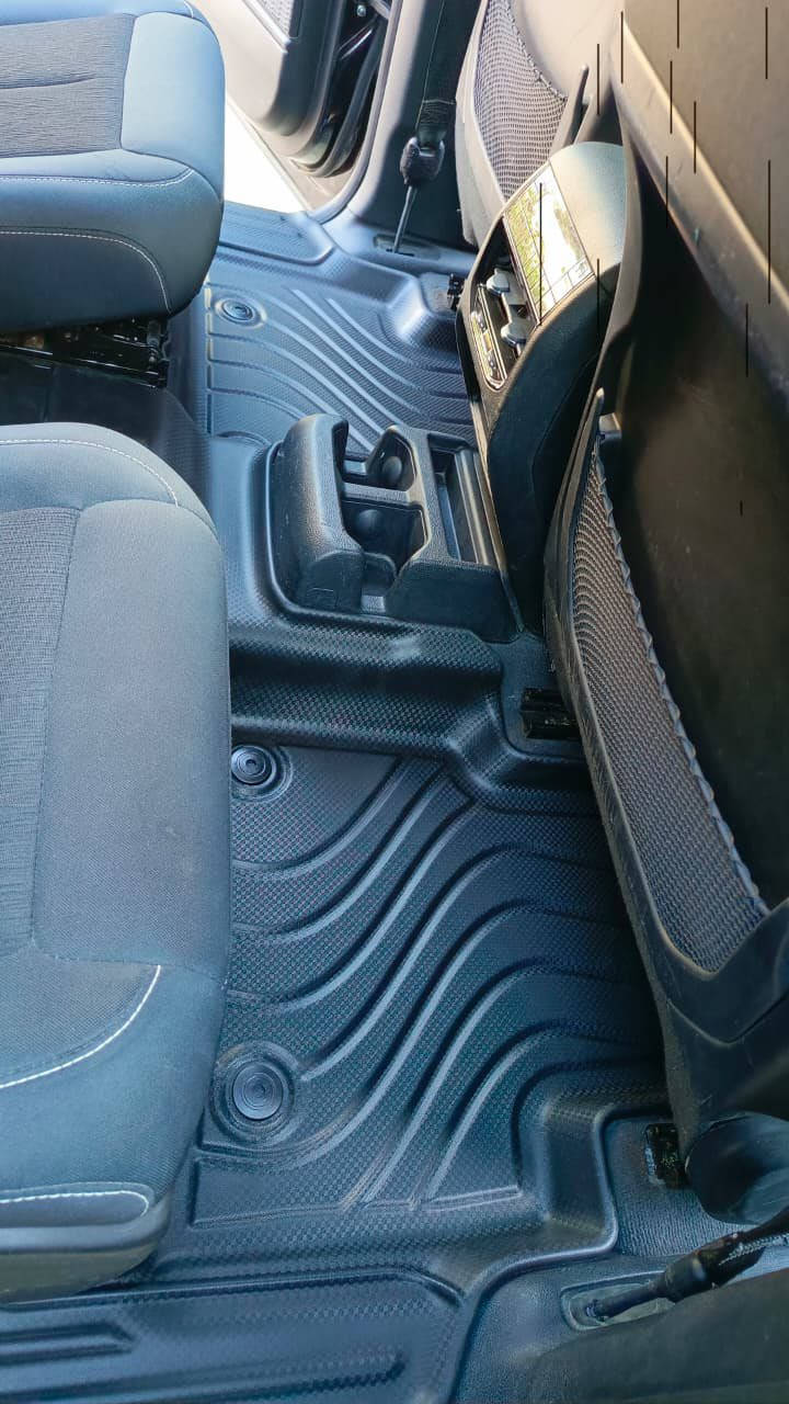 ارضيات جيب شكل الجديد كشن منفصل 
ارضيات جيب ٥ راكب مع فرشة الصندوك  
يغطي الدوسة
يوجد توصيل لجميع المحافظات 
***********
