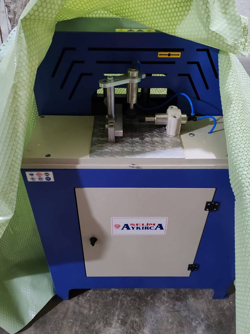 للبيع معمل بلاستيك جديد
***********
***********
