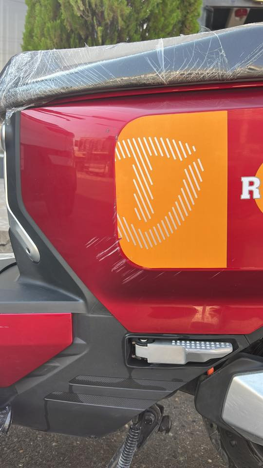 وحش الكون معروف للبيع فقط باتري ميت وبصمه سعره 800 قفل قفل عنوان داخل موصل قدسيه الثانيه ***********
