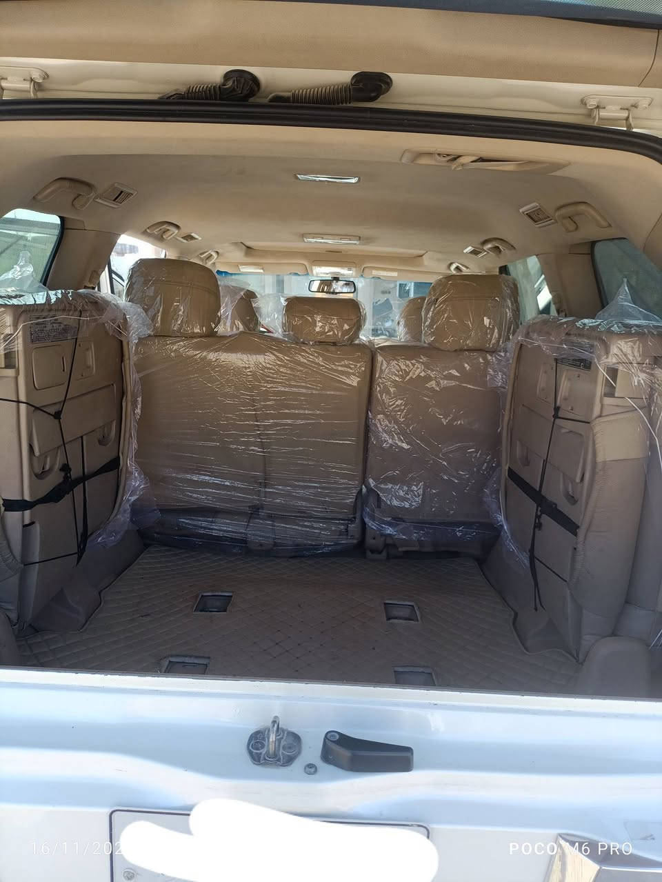 سلام عليكم للبيع  لاندكروزر 2014  رقم السليمانيه مكفوله كفاله عامه فقط هلال جاملغ اليمنه صبع إصبعين موضح بصوره سياره نظيفه مكاني تخم تاير حداديه جديد كله مابيه نقص سياره بريم معروف البريمي  
مكان السياره الانبار الكرمه 
السعر 405وبيه مجال 
الاستفسار ***********
