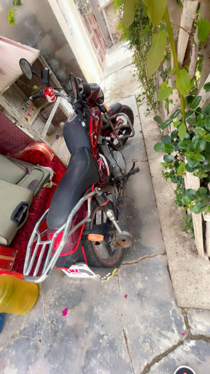 من رخصة الادمن ….
ماطور MZ ناصي للبيع موديل 2019. 
السعر مليون و100 بي مجال بسيط . 
***********.
