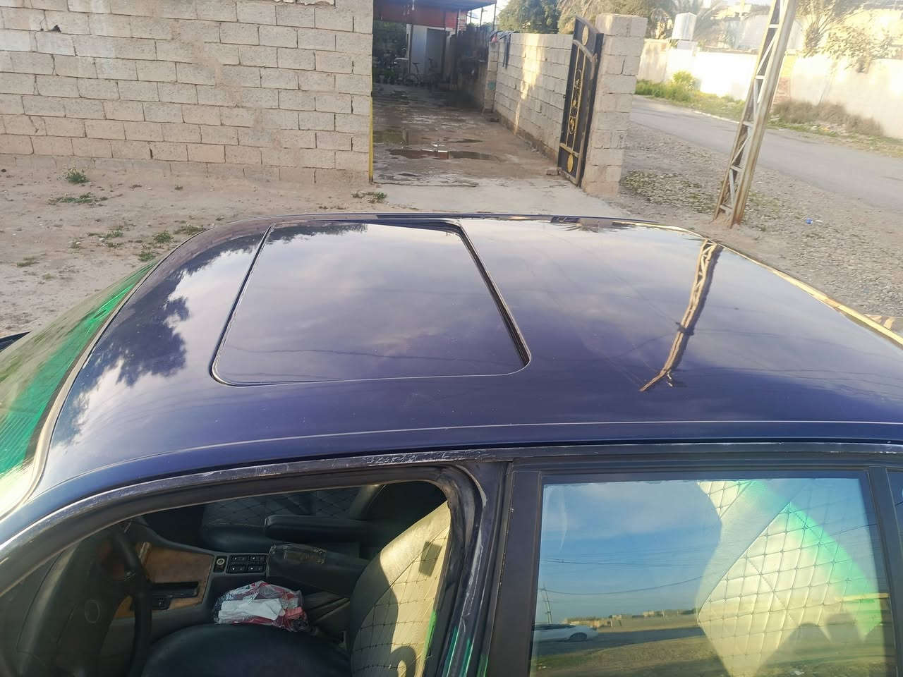 بيئم 740 موديل 93 كير ومحرك شرط حداديه اماميه خلفيه جديده تبريد ثلج كهربائيات كله شغاله رقم فحص مدفوع كمرك صاحبه موجود يحول السعر 40وبيه مجال بيع او مراوس ***********
