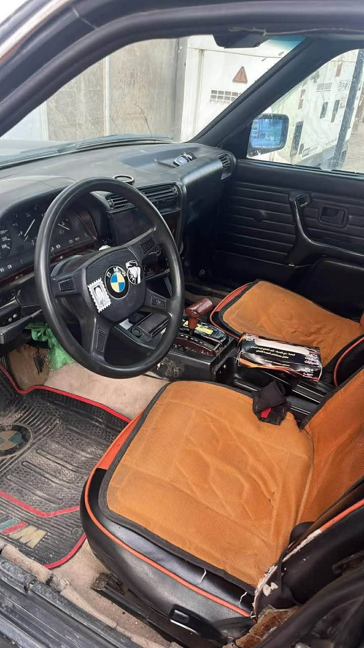 سيارة bmw
السيارة نضيفه محرك جديد ونجي بكارتونه كير نضيف سيارة جاهزه تبريد تدفئة ترايك وين ما تريد 
هزة مهزوزة 
سنوية لحد شهر 11
رقم بغداد الرقم الجديد 
السيارة نضيفة كشنات ودشيرل نضيف وشاشه 
كزوز رياضي 
ويل كب رياضي الاصلي مو التجاري 
تايرات جدد
حداده نضيفه 
باتري جديد 
عنبار جديد 
راديتر جديد
فانات جدد 
السيارة فول 

سعر 34 وبيها مجال للشراي التواصل ***********
