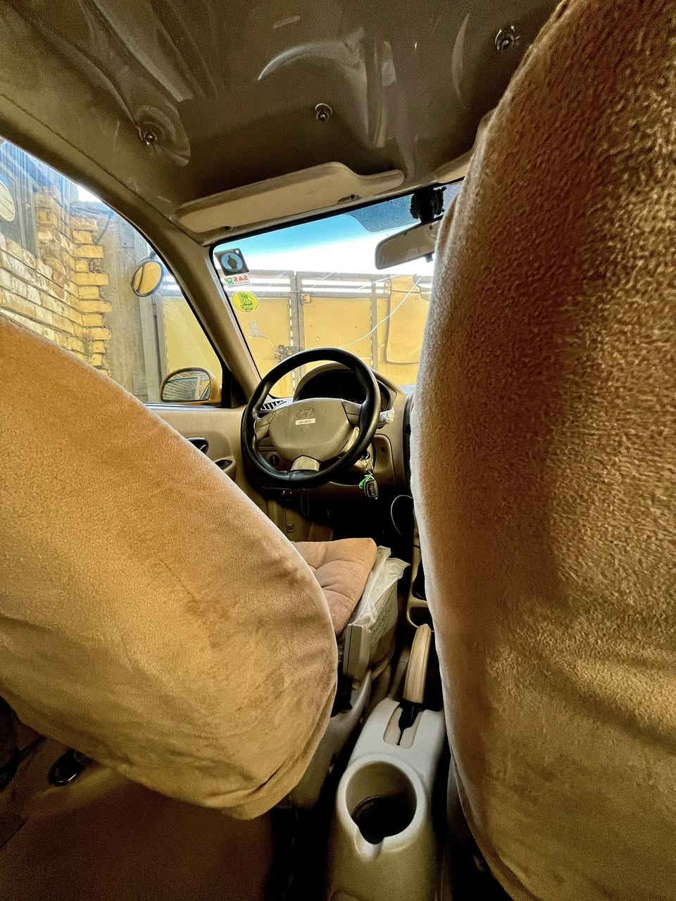 السلام عليكم 
هونداي فيرنا للبيع موديل ٢٠١٤ معيودة 
تخم تاير جديد قبل ٤ ايام 
دوشمة عامة 
كهربائيات وكير مكفولات 
مكينه ضاربه كازكيت 
السعر ٧٠ وبيها مجال شي قليل 

بغداد الحسينية ***********
