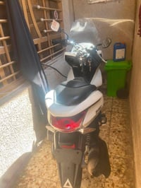 PCXجيل اول    125 دراجه صارلها سبوع نازله رمبه  دراجه نضيفها ومكفوله ك...