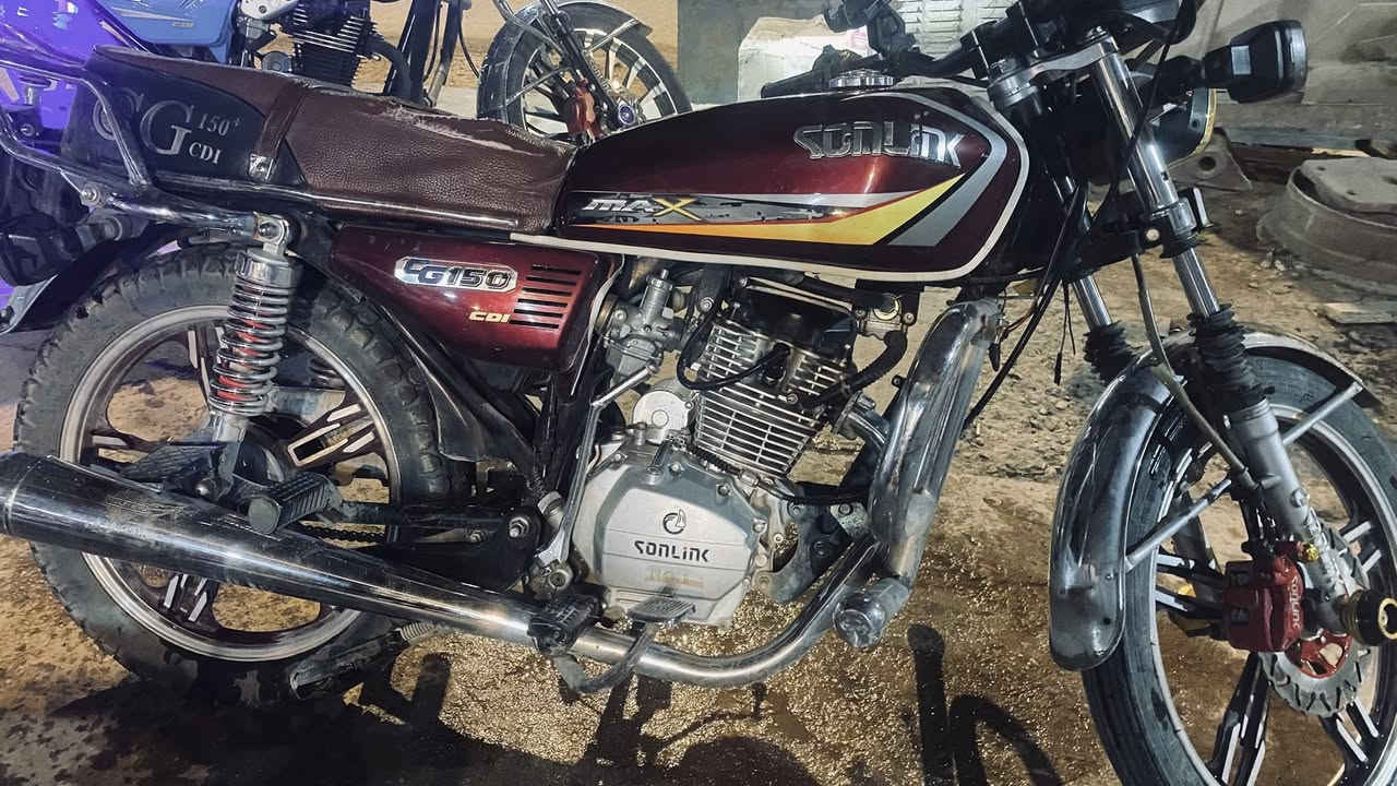 ايراني 2023 السعر 700وبي مجال قليل ماطور نضيف كهربائي سلف شغال لاستفسار ***********
