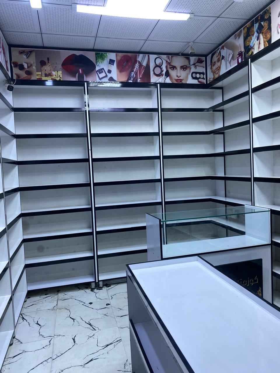 يالله السلام عليكم رفوف محل للبيع نضاف وجديدات الاستفسار الاتصال الرقم *********** العنوان كربلاء الحر سوق حي العسكري Singapore
