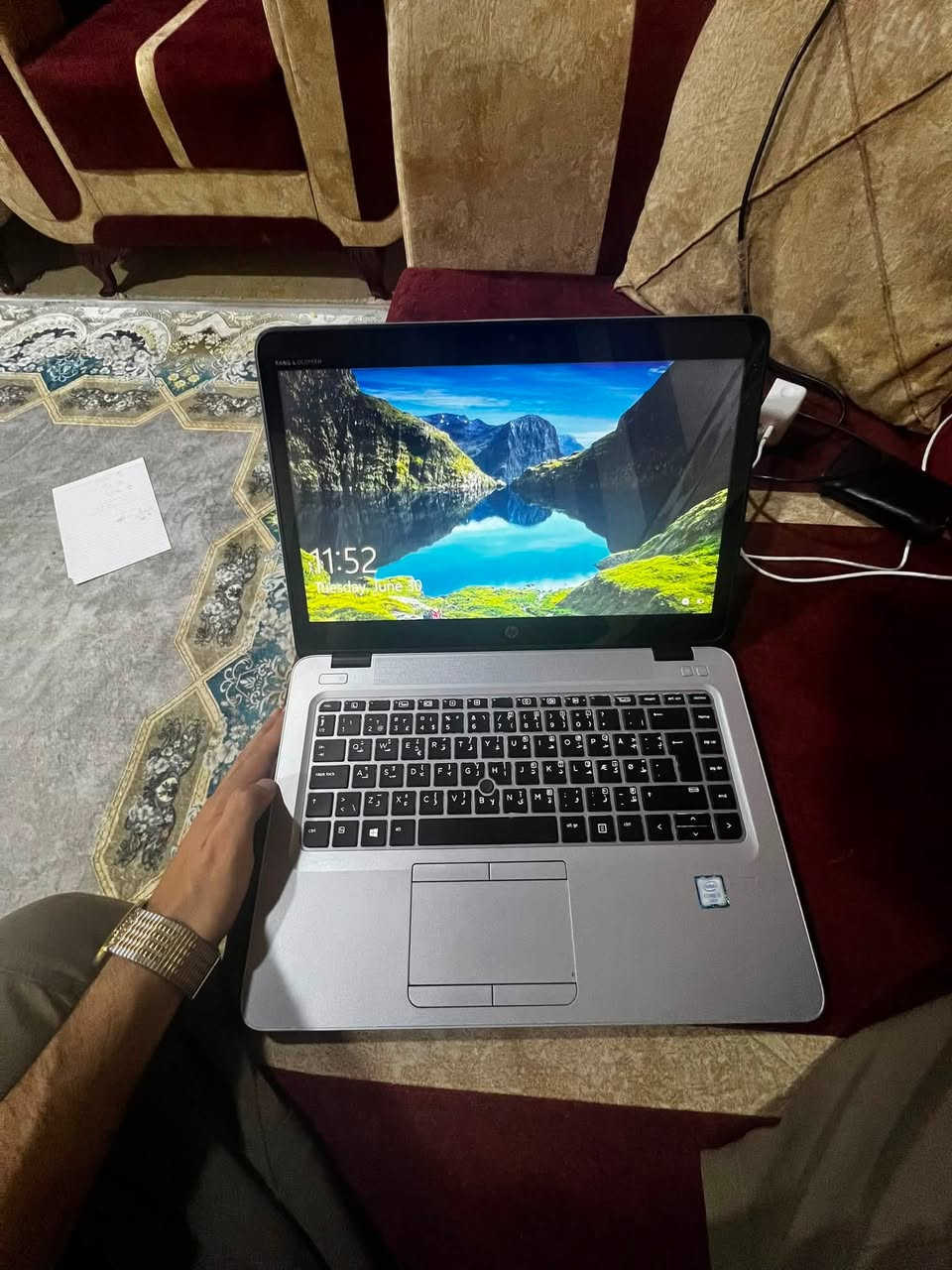 اللابتوب: HP EliteBook 840 G3
الشركة المصنعة: HP

 نظام التشغيل: Windows 10 Pro 64-bit

 المعالج: Intel Core i5-6300U الجيل السادس بسرعة 2.40GHz

 عدد الأنوية: 4 CPUs

 الرام: 8GB RAM (8192MB)

 إصدار DirectX: DirectX 12

 BIOS: N75 Ver. 01.57

السعر 250 وبيها مجال 

حاسبة استخدام شخصي نظيفه ما بيها أي مشكلة شحن ٣ساعات تفيد للاستخدام الجامعي كل البرامچ والاستخدام الإداري . الشاشة لمس 

ملاحظة : بخصوص الخدش الخاص بالمس الكيبورد هذا وأنه انظف بيه نخدش ما بي أي مشكلة استخدامة كلش طبيعي وسعره 20الف يتبدل وما يحتاج تبديل الحاسبة أنطيك بيها ظمآن تفحص وتشوف .


**إذا كنت صاحب هذا الإعلان وتريد حذفه لأي سبب، رجاءا أرسل رسالة إلى الدعم الفني**