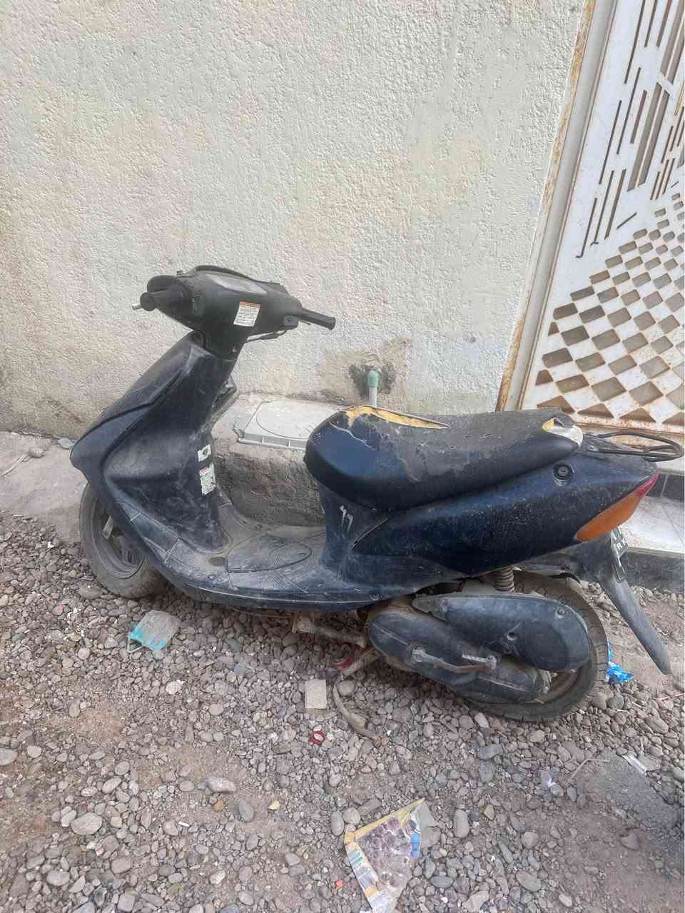 دراجتين للبيع ساسوكي + يوماها 9 زروف
الساسوكي تشتغل بس ماتمشي
واليوماها عوزه كابريتر سعرهن 200

*********** عمارة, ميسان
