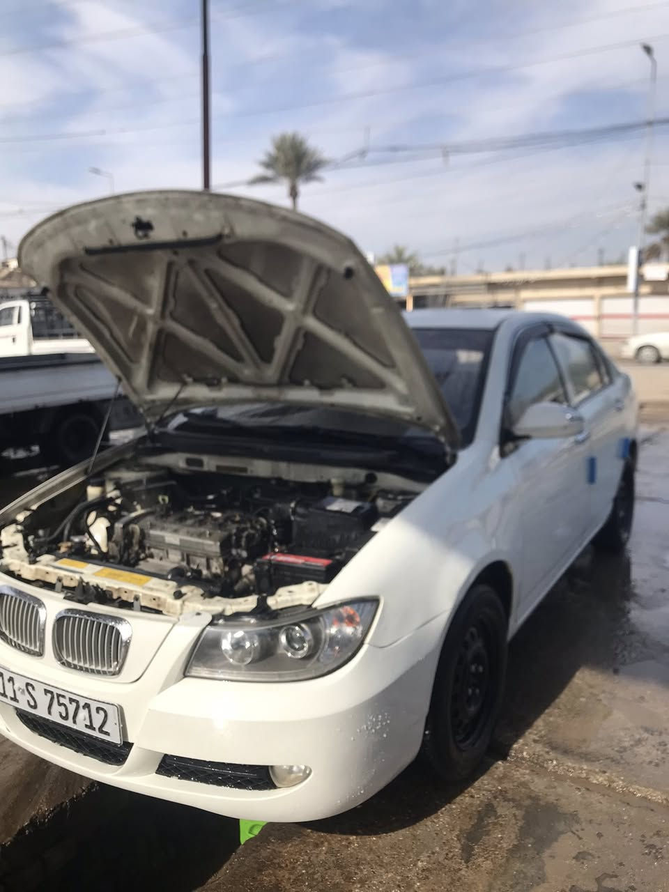 ليفان 620 
2013 بغداد خصوصي هزة جديد محرك ١٦٠٠
لا تنقيص ولا تبخير مكينة وكير مكفولات صدر ممتاز 
السيارة نضيفة سعر 52وبيها مجال للشراي رقمي ***********
